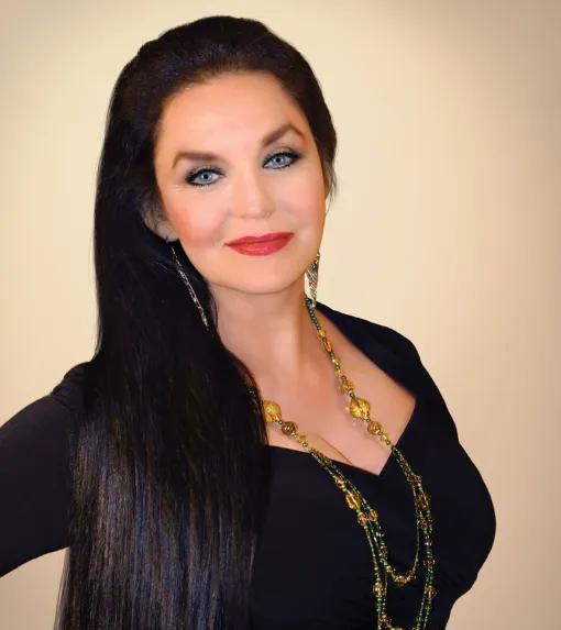 Crystal Gayle's Husband Inside Her Love Story Revealed
